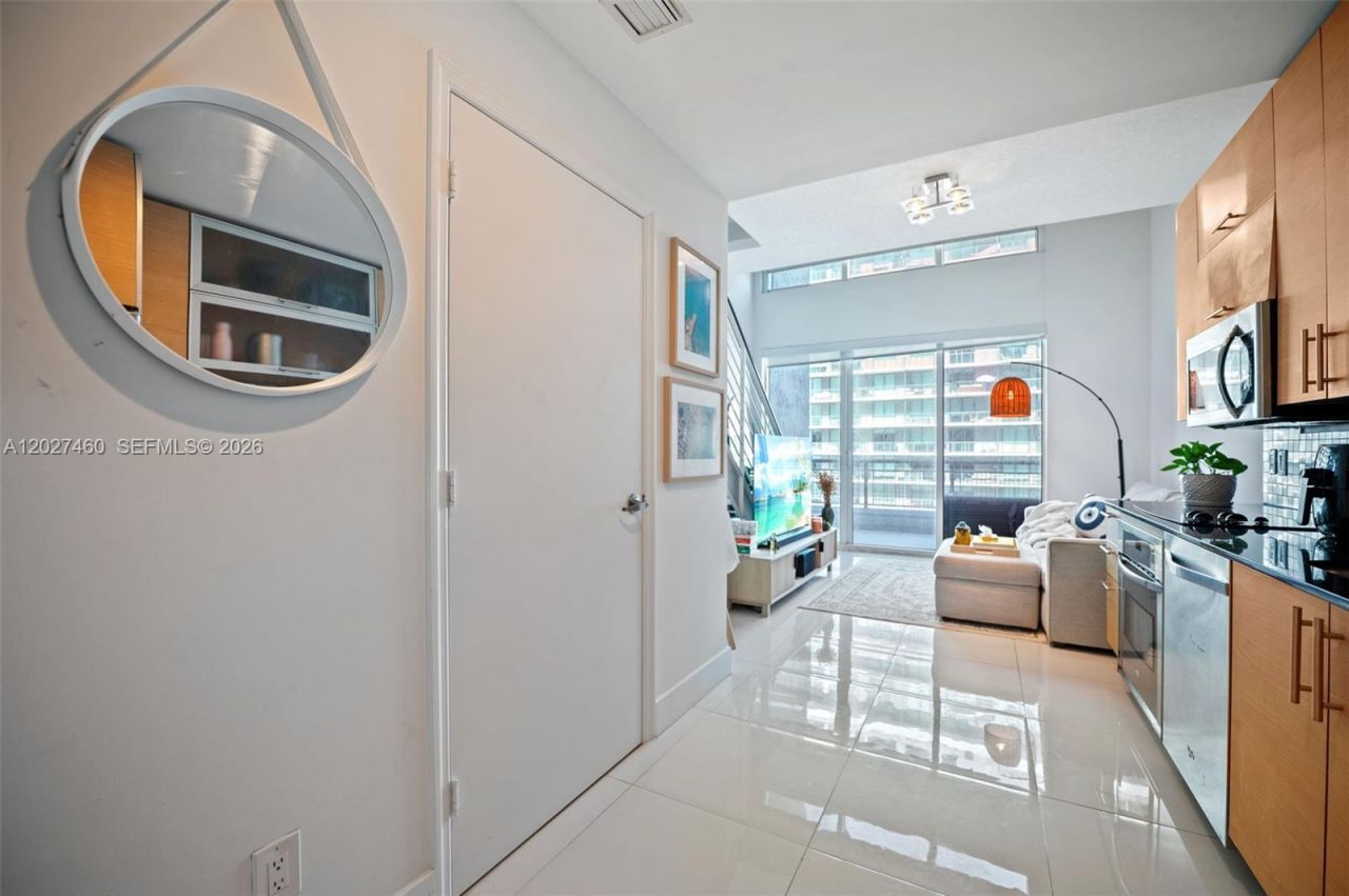 60 SW 13th St , Unit 4408, Miami, FL 33130 Photo