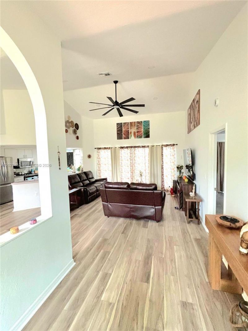 811 Jefferson Ave, Lehigh Acres, FL 33936 Photo