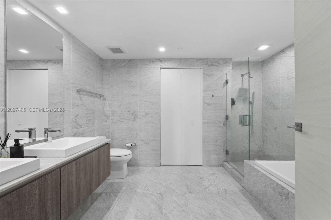 801 S Miami Ave , Unit 2901, Miami, FL 33130 Photo