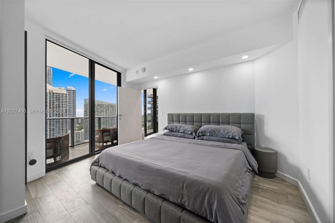 801 S Miami Ave , Unit 2901, Miami, FL 33130 Photo