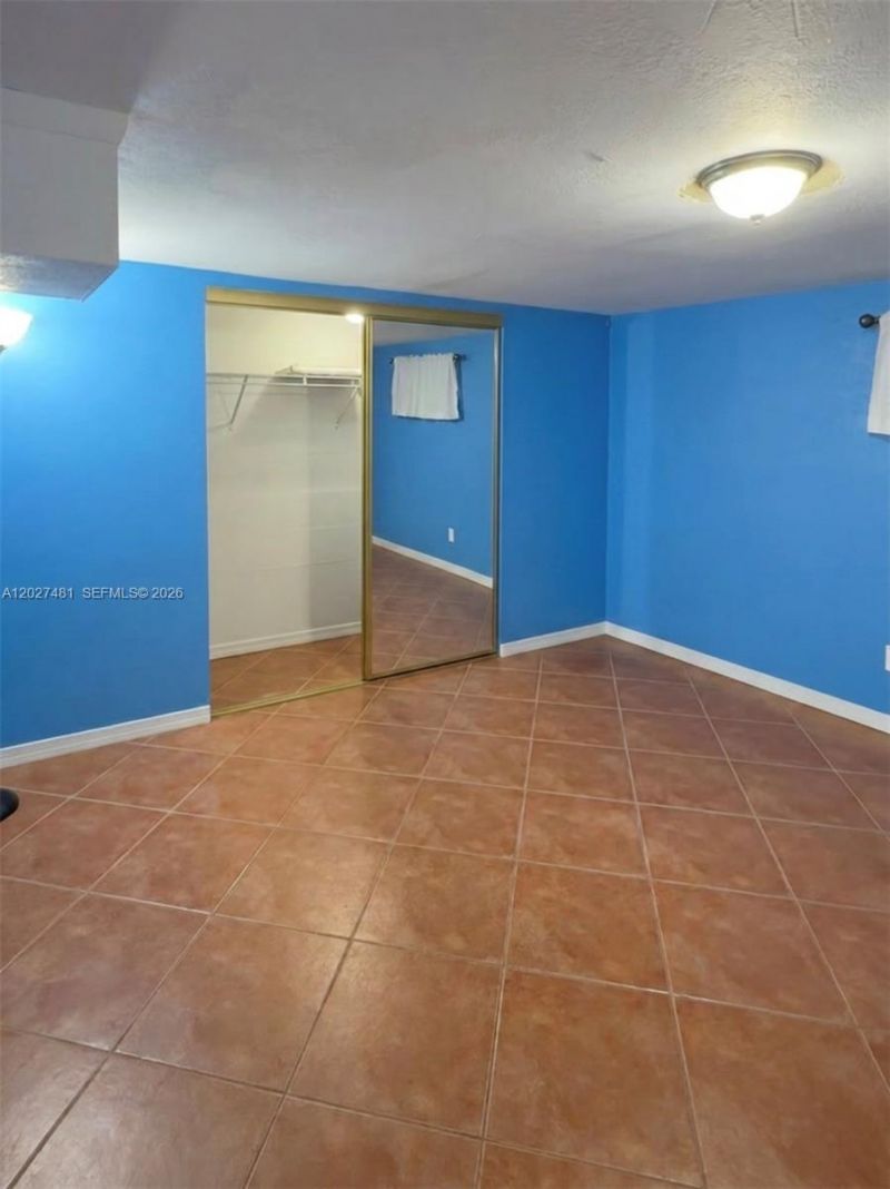 1300 NE 203rd St , Miami, FL 33179 Photo
