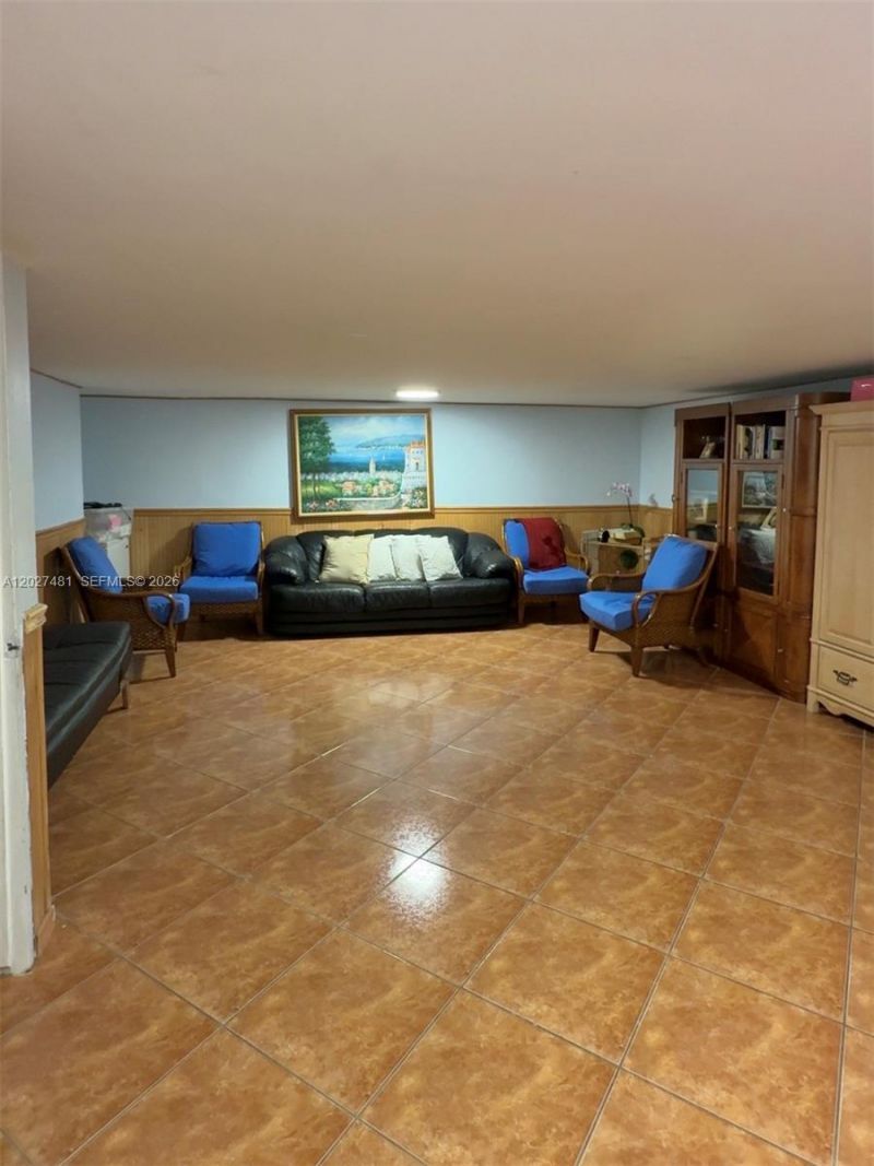 1300 NE 203rd St , Miami, FL 33179 Photo
