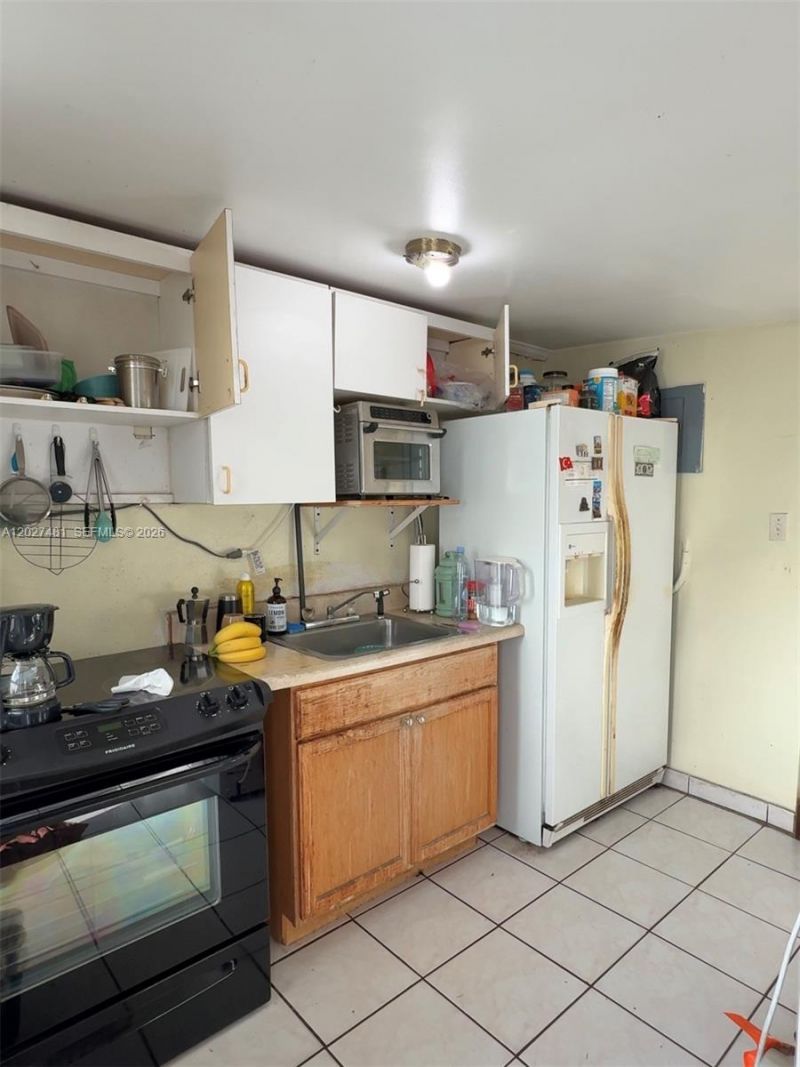 1300 NE 203rd St , Miami, FL 33179 Photo