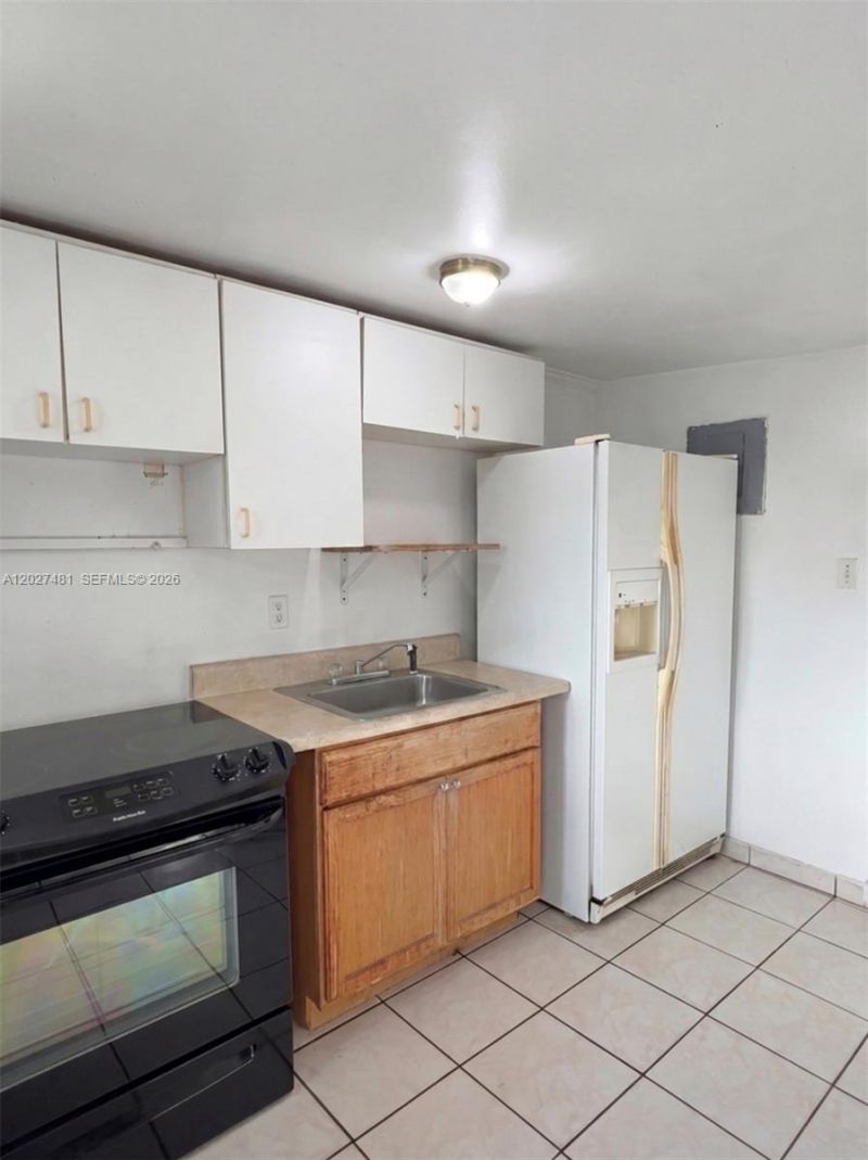 1300 NE 203rd St , Miami, FL 33179 Photo