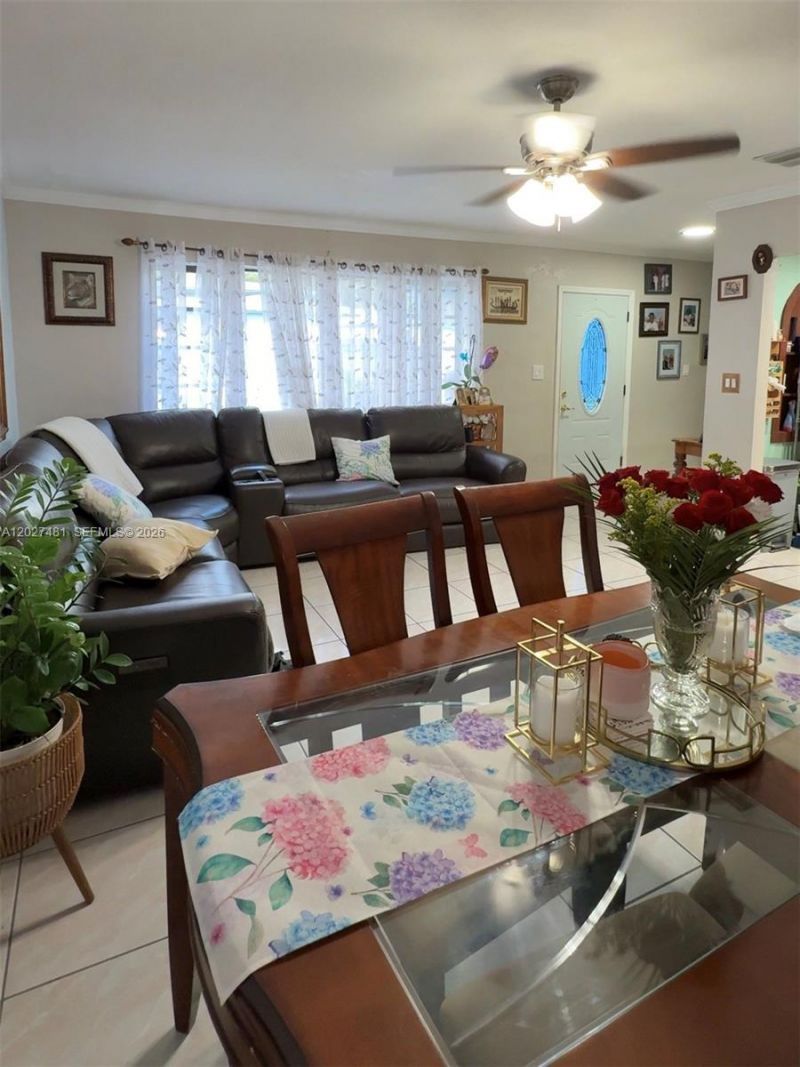 1300 NE 203rd St , Miami, FL 33179 Photo