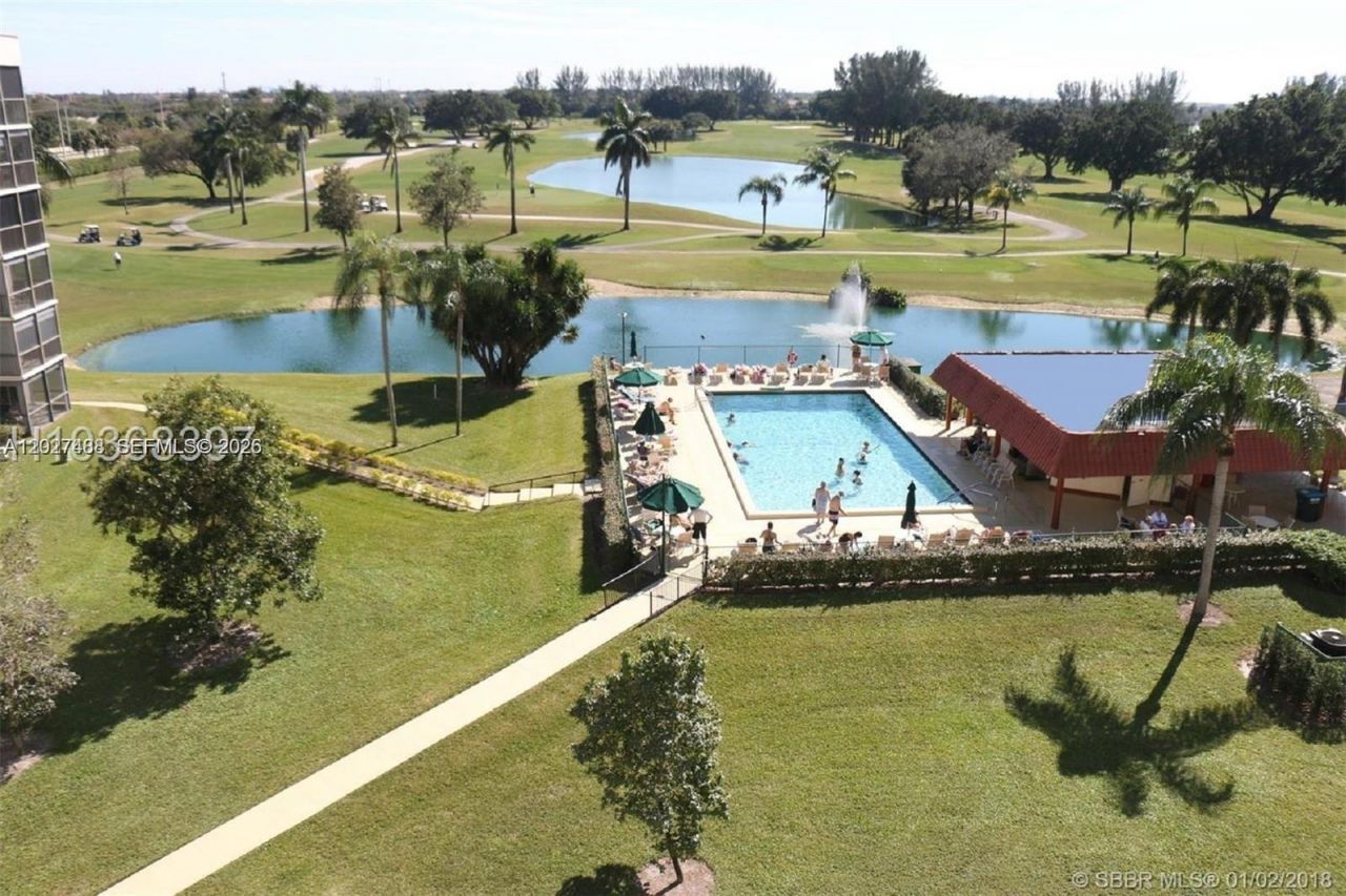 700 S Hollybrook Dr , Unit 207, Pembroke Pines, FL 33025 Photo