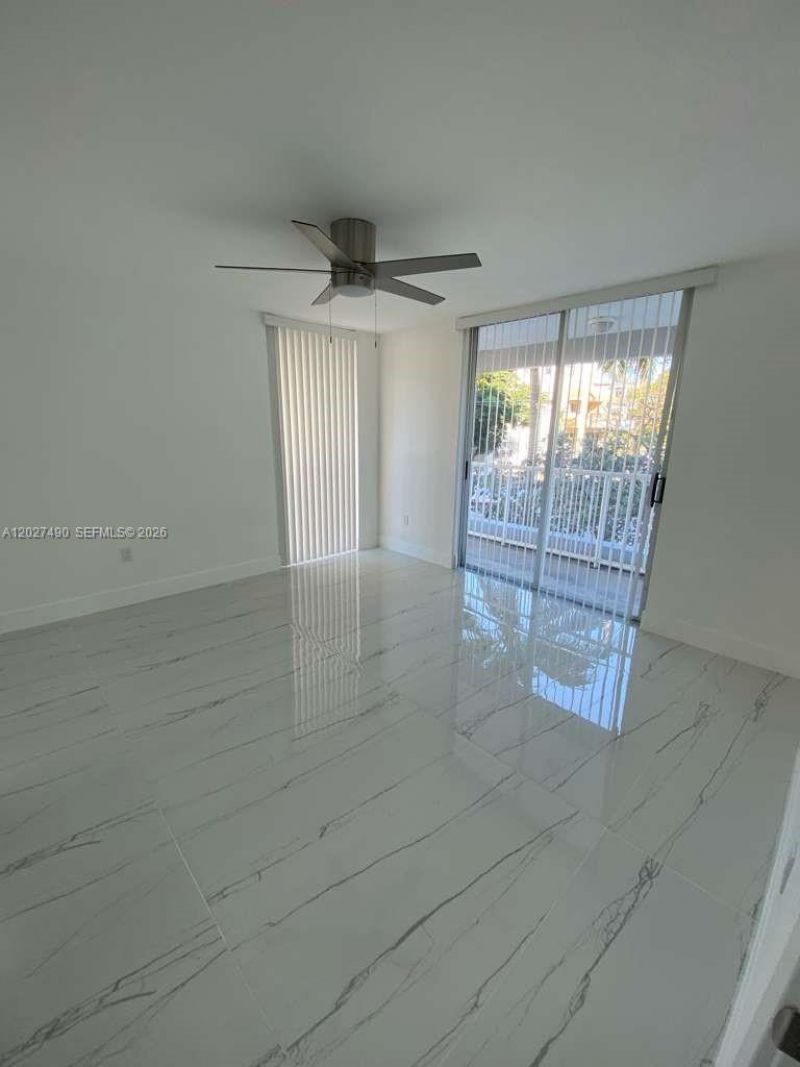 7832 Collins Ave , Unit 201, Miami Beach, FL 33141 Photo