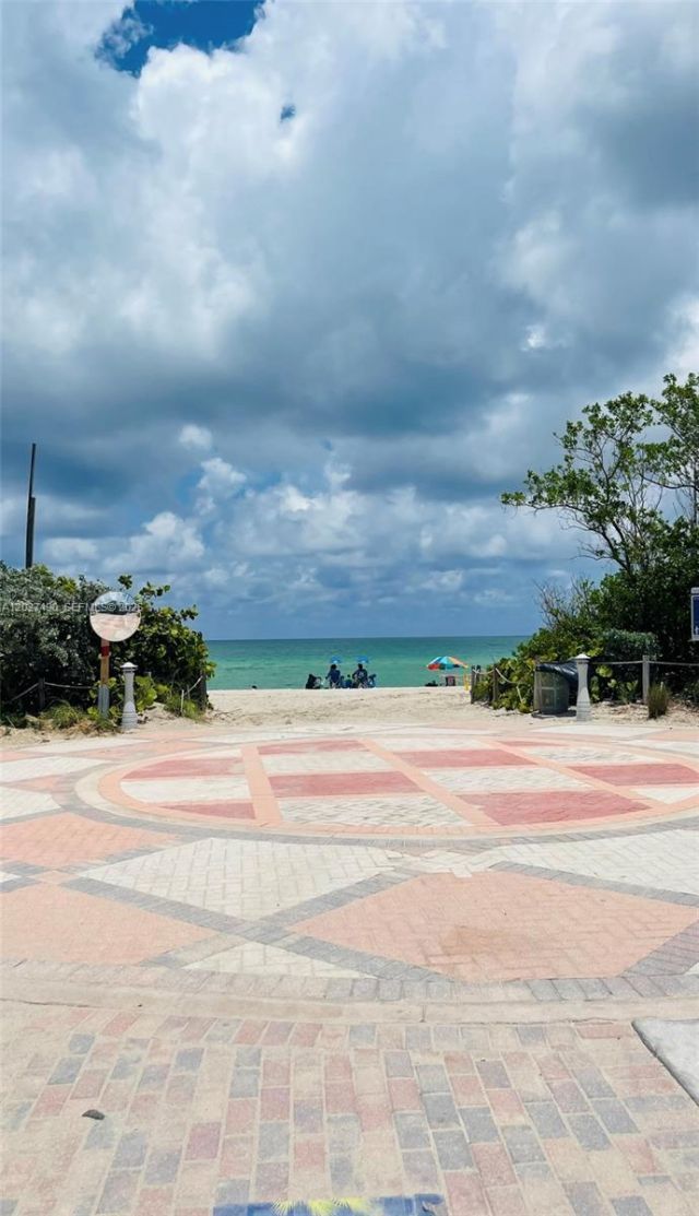7832 Collins Ave , Unit 201, Miami Beach, FL 33141 Photo