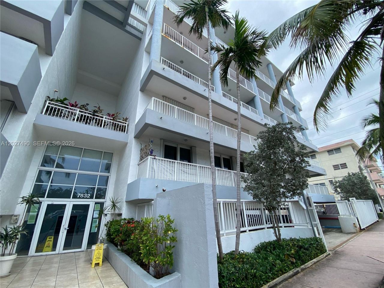 7832 Collins Ave , Unit 201, Miami Beach, FL 33141 Photo