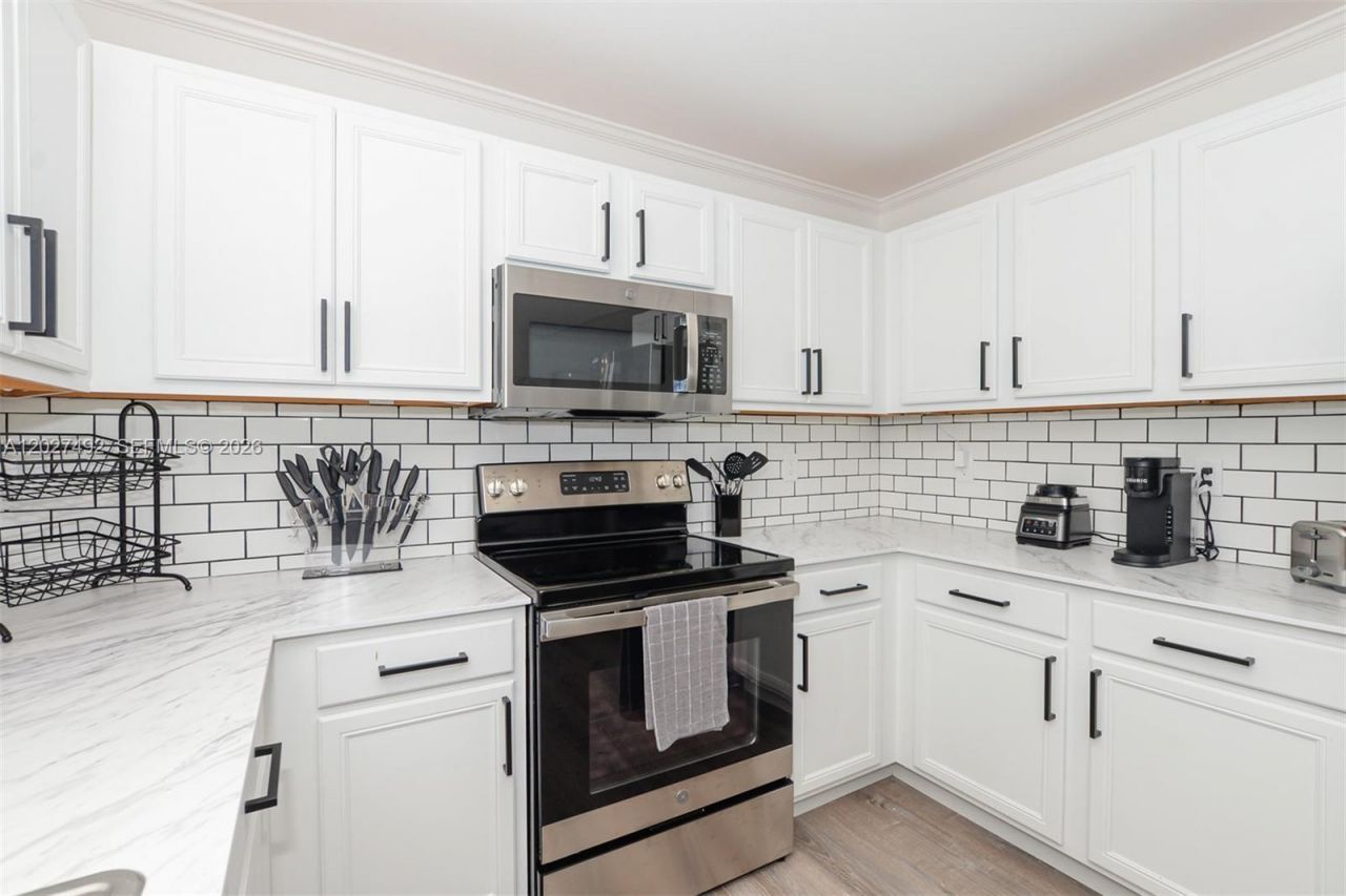 1225 SW Hunnicut Ave, Port Saint Lucie, FL 34953 Photo