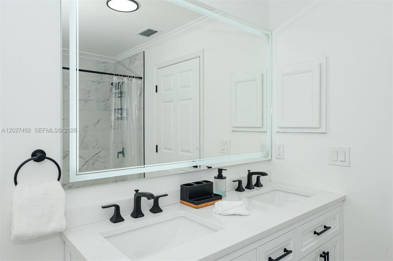 1225 SW Hunnicut Ave, Port Saint Lucie, FL 34953 Photo