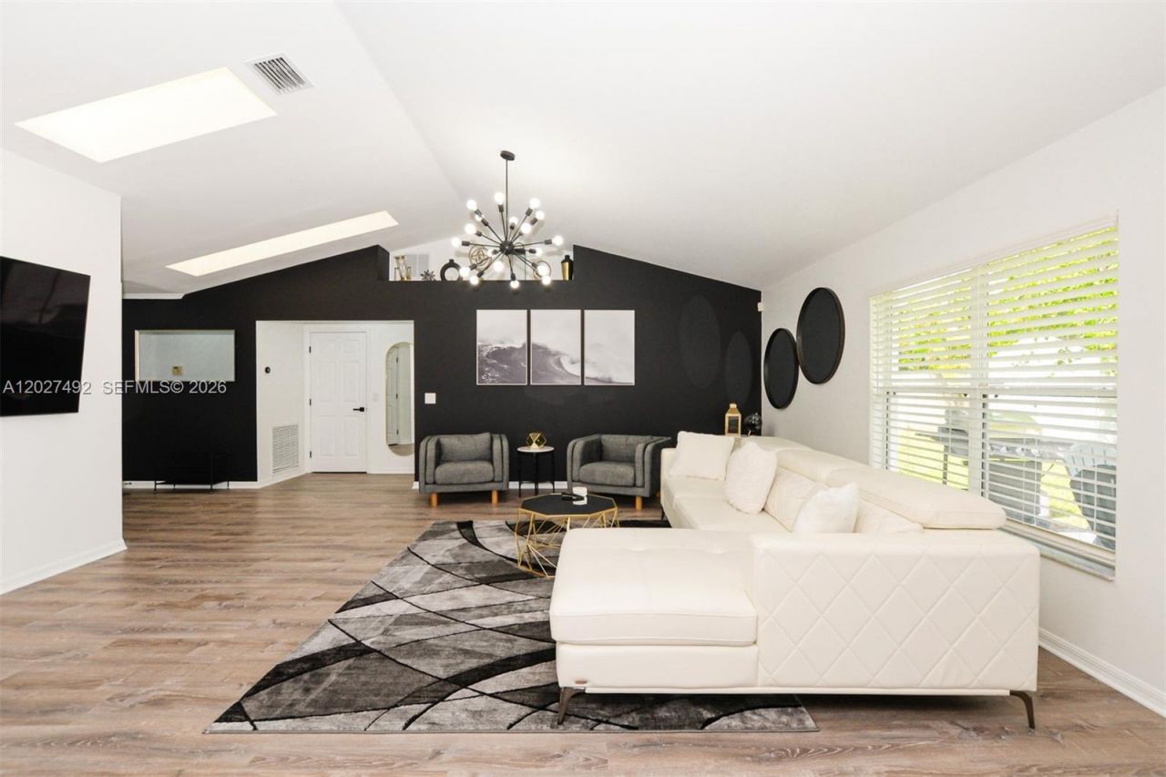 1225 SW Hunnicut Ave, Port Saint Lucie, FL 34953 Photo