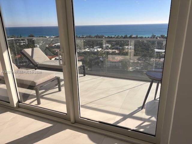 19707 Turnberry Way , Unit 23J, Aventura, FL 33180 Photo