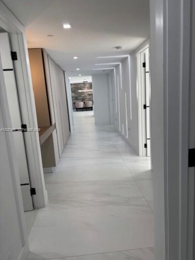 19707 Turnberry Way , Unit 23J, Aventura, FL 33180 Photo