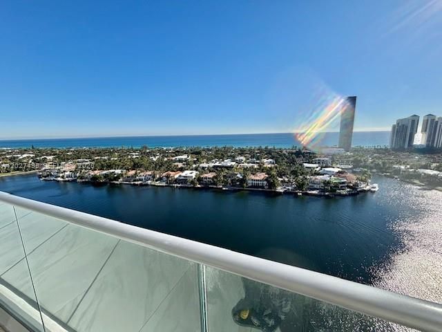 19707 Turnberry Way , Unit 23J, Aventura, FL 33180 Photo
