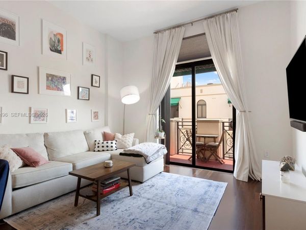 1805 Ponce De Leon Blvd , Unit 818, Coral Gables, FL 33134