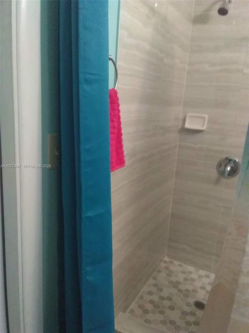 1800 Pinehurst Dr , Unit 1, West Palm Beach, FL 33407 Photo