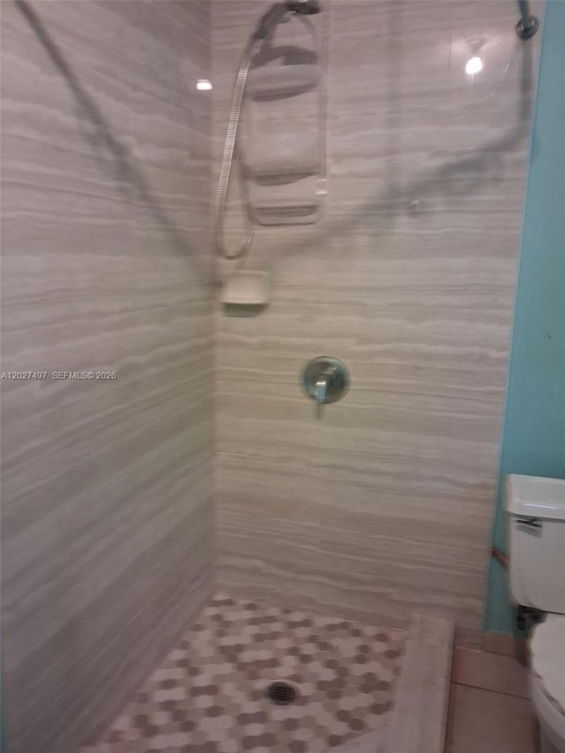 1800 Pinehurst Dr , Unit 1, West Palm Beach, FL 33407 Photo