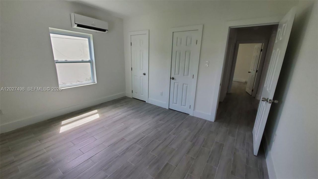560 NW 53rd St , Miami, FL 33127 Photo