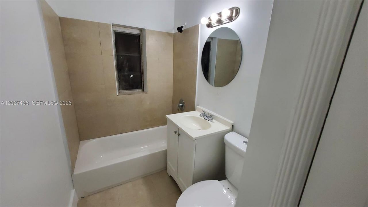 560 NW 53rd St , Miami, FL 33127 Photo