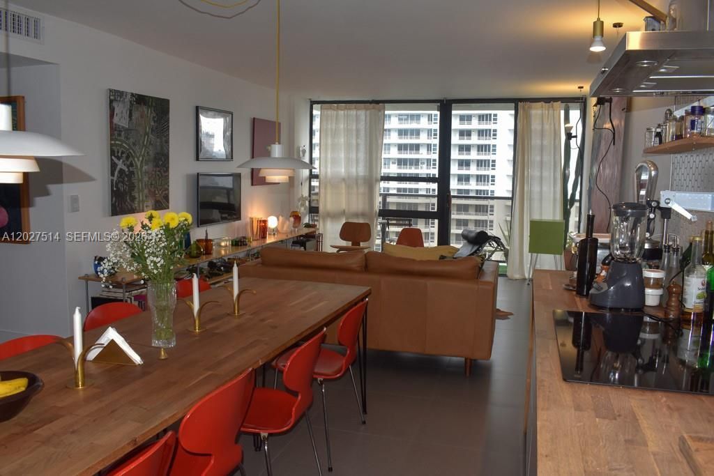 600 NE 36th St , Unit 1711, Miami, FL 33137 Photo
