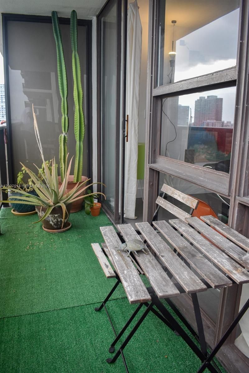 600 NE 36th St , Unit 1711, Miami, FL 33137 Photo