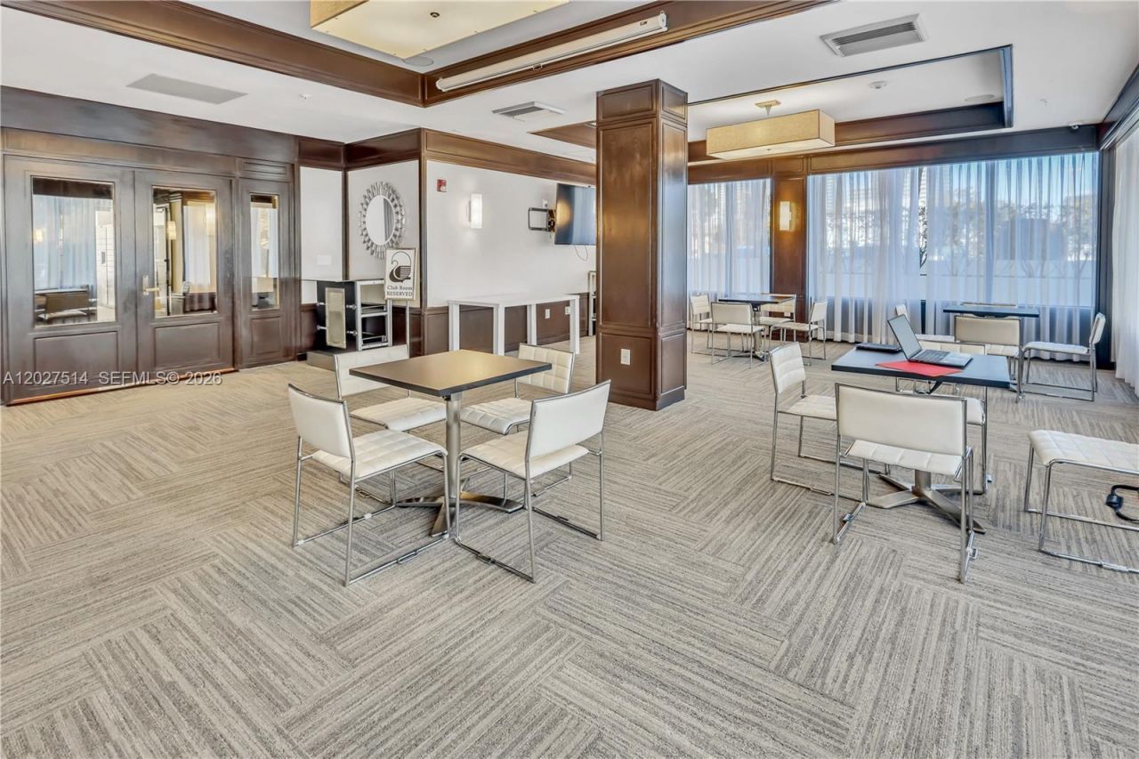 600 NE 36th St , Unit 1711, Miami, FL 33137 Photo