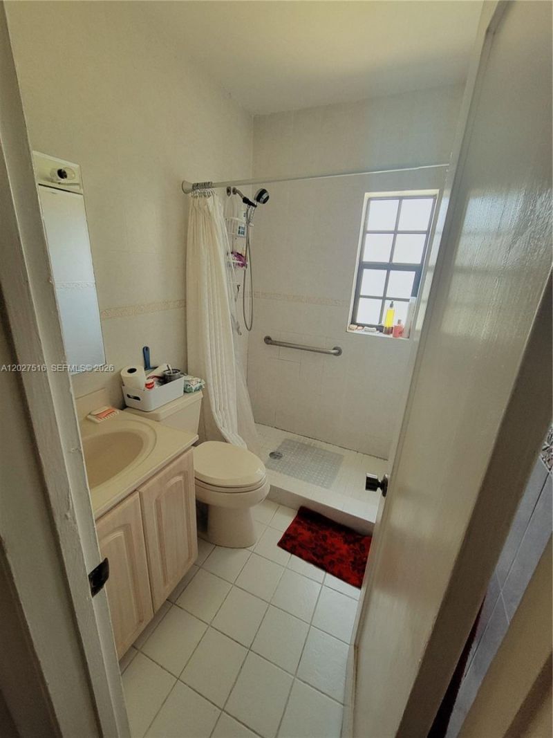 7305 SW 17th Ter , Miami, FL 33155 Photo