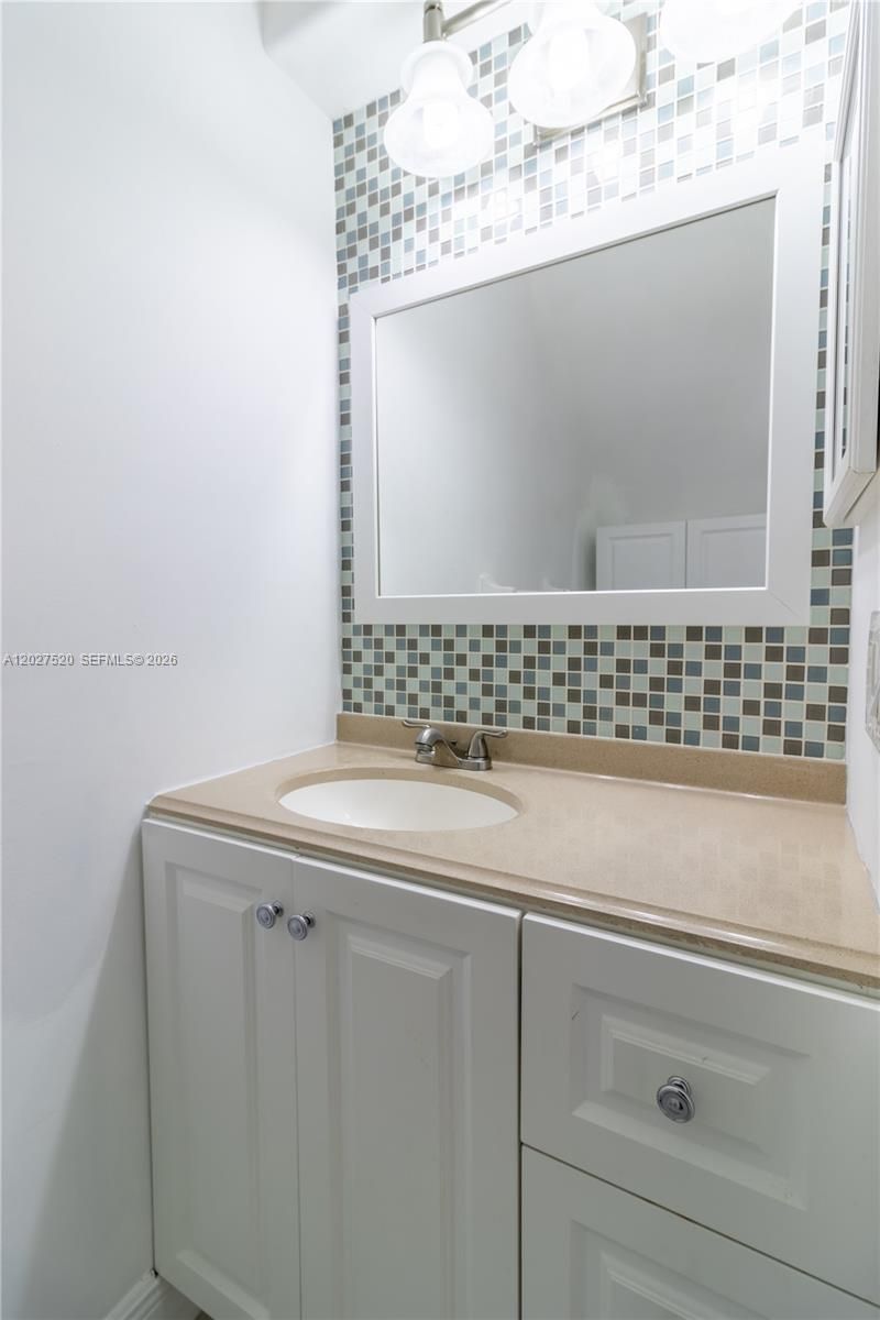 8360 NW 10th St , Unit 3C, Miami, FL 33126 Photo