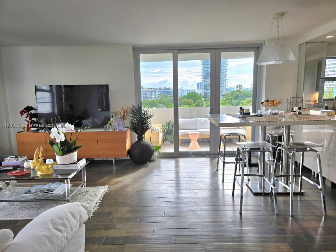 5 Island Ave , Unit 5J, Miami Beach, FL 33139 Photo