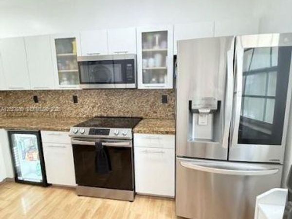 5610 NW 114th Pl , Unit 202, Doral, FL 33178