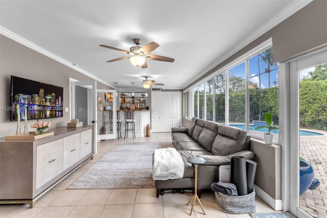 5810 SW 89th Court, Miami, FL 33173 Photo