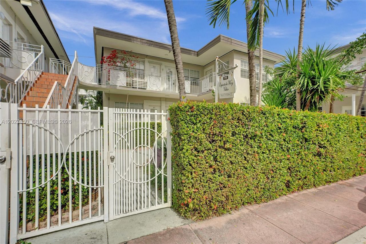 717 Espanola Way , Unit 204, Miami Beach, FL 33139 Photo
