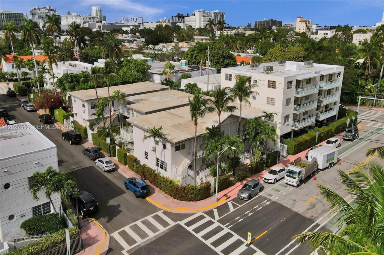 717 Espanola Way , Unit 204, Miami Beach, FL 33139 Photo