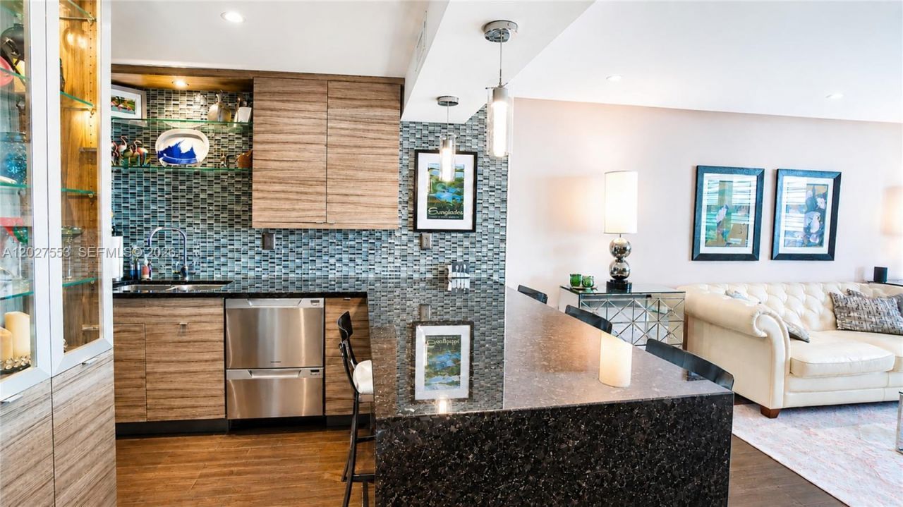 100 Lincoln Rd , Unit 533, Miami Beach, FL 33139 Photo