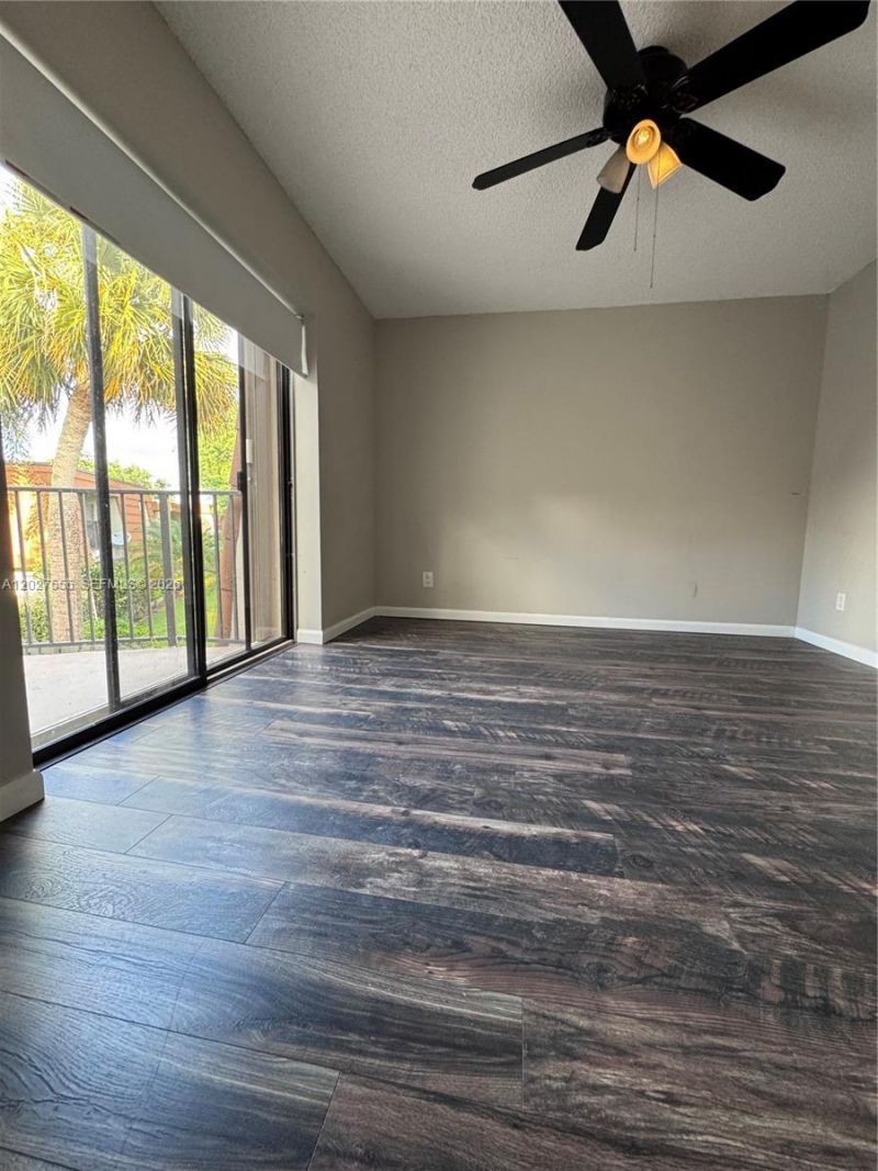 1532 W Harmony Lake Cir , Davie, FL 33324 Photo