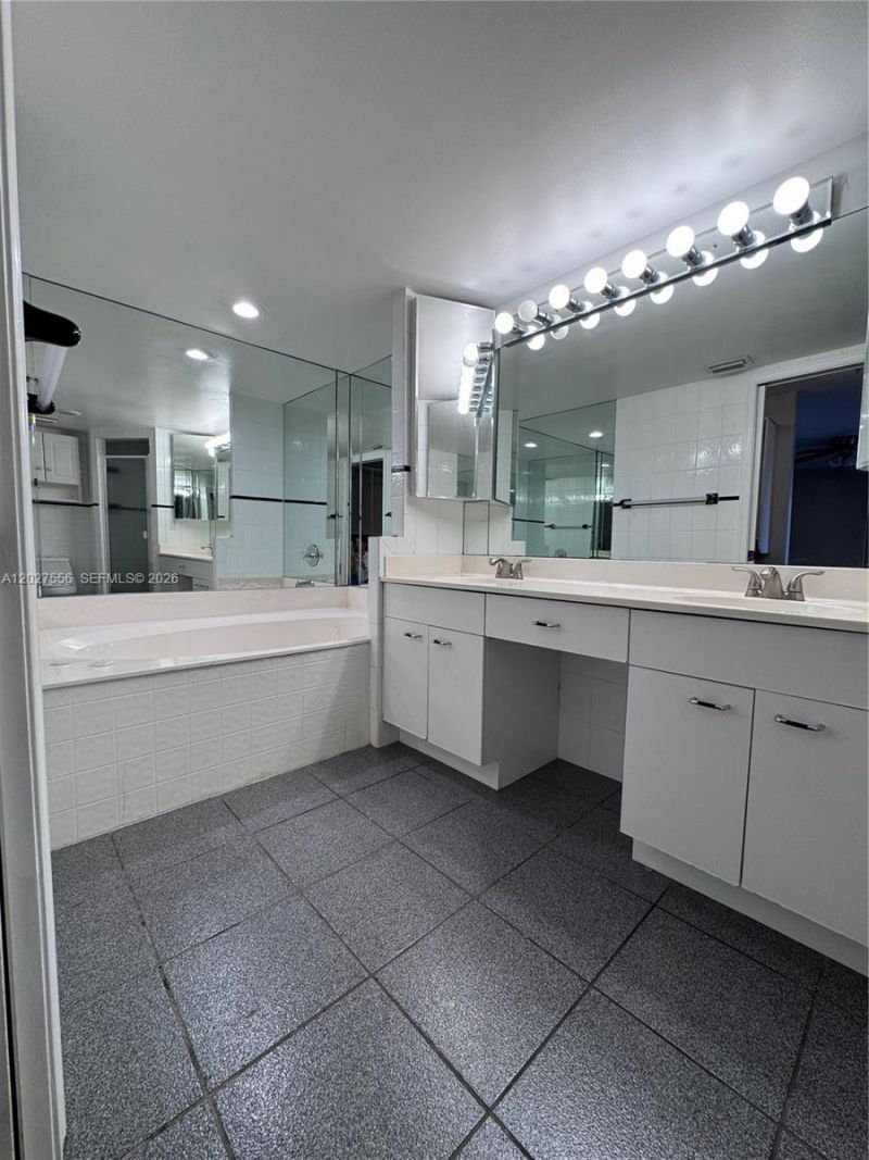 1532 W Harmony Lake Cir , Davie, FL 33324 Photo