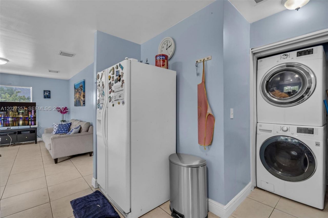 2986 NW 26th St , Miami, FL 33142 Photo