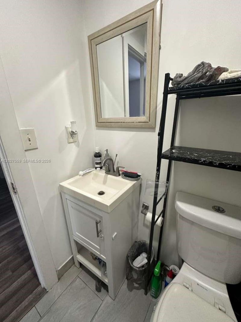 685 SW 7th Ter , Dania Beach, FL 33004 Photo