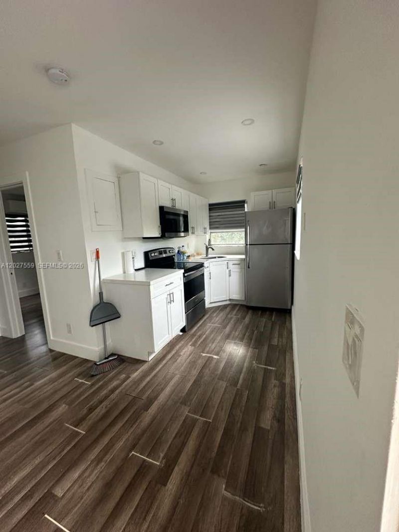 685 SW 7th Ter , Dania Beach, FL 33004 Photo