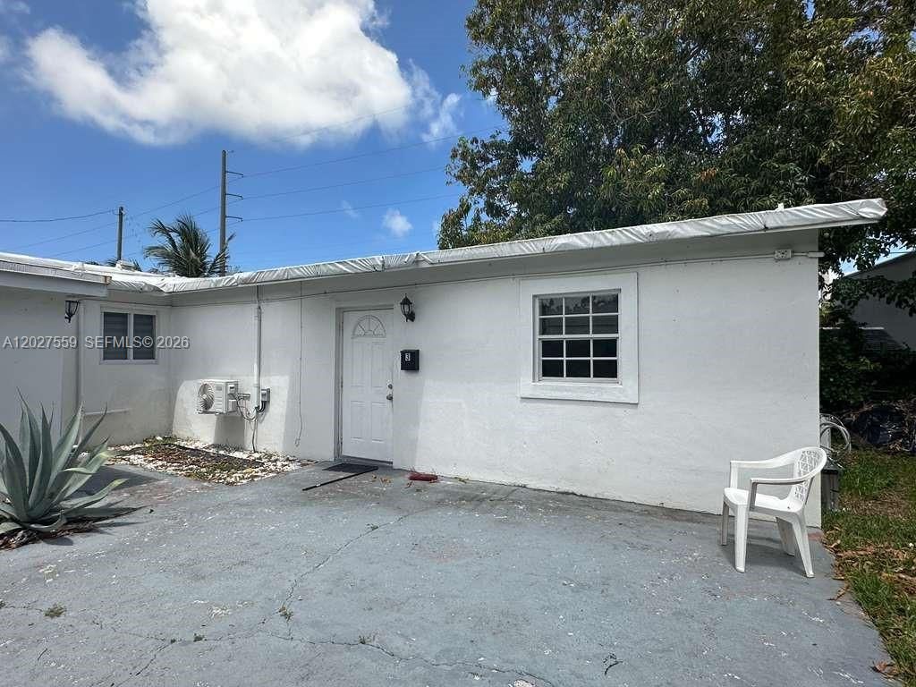 685 SW 7th Ter , Dania Beach, FL 33004 Photo