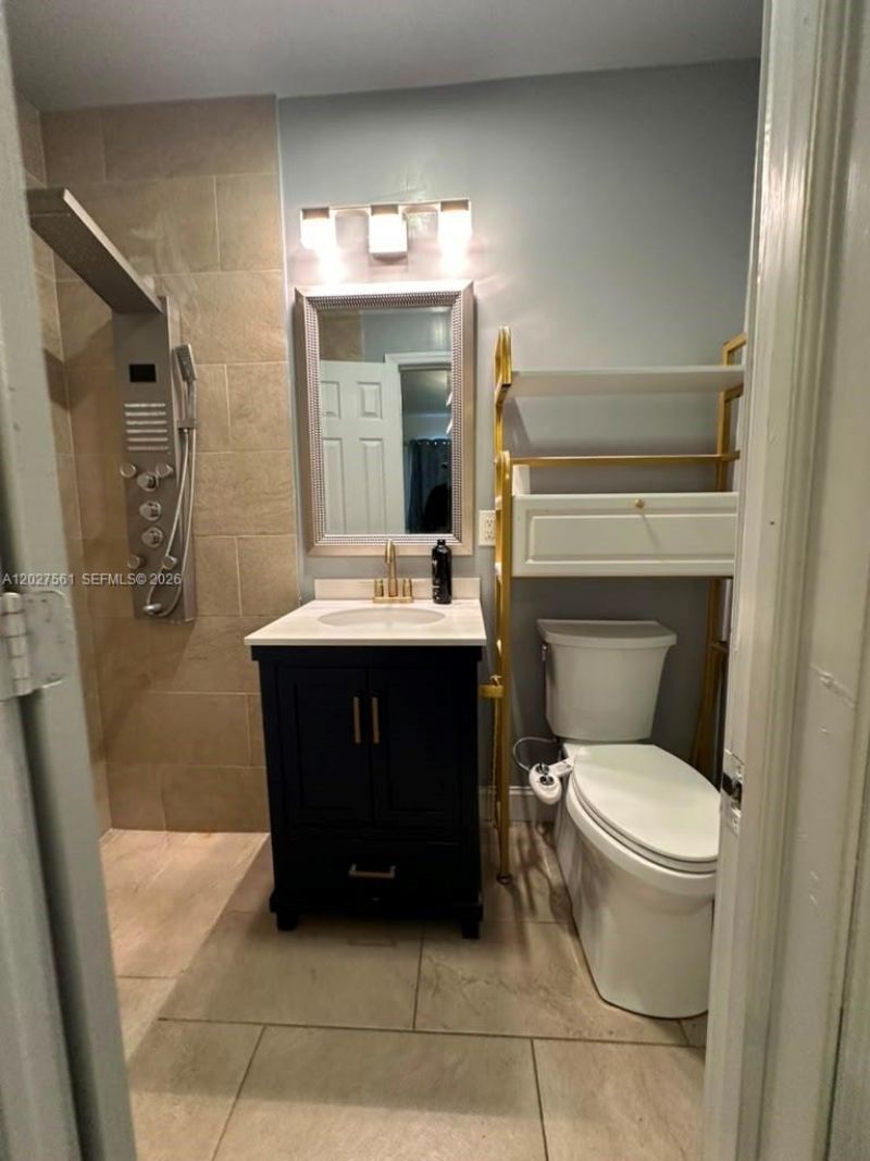 1090 W 60th St, Unit 1, Hialeah, FL 33012 Photo
