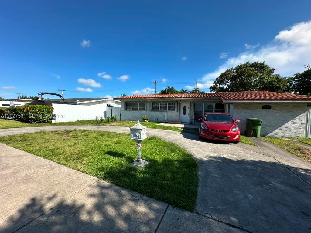 1090 W 60th St, Unit 1, Hialeah, FL 33012 Photo
