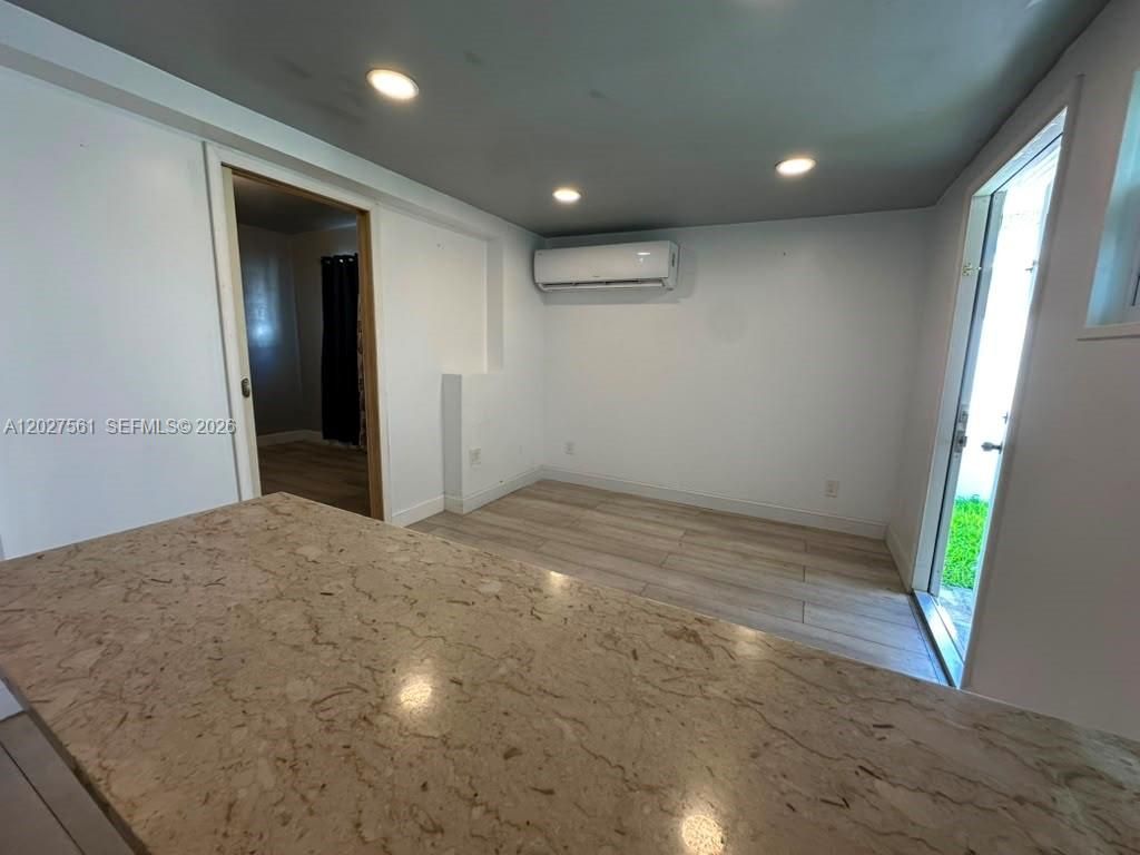 1090 W 60th St, Unit 1, Hialeah, FL 33012 Photo
