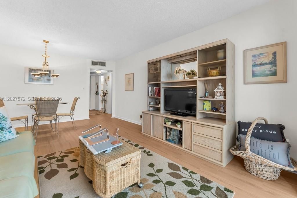 6600 Cypress Rd , Unit 310, Plantation, FL 33317 Photo