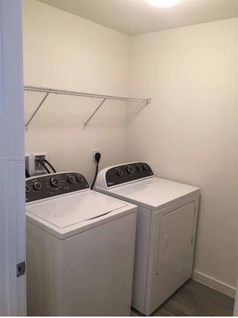 999 SW 1st Ave , Unit 2005, Miami, FL 33130 Photo