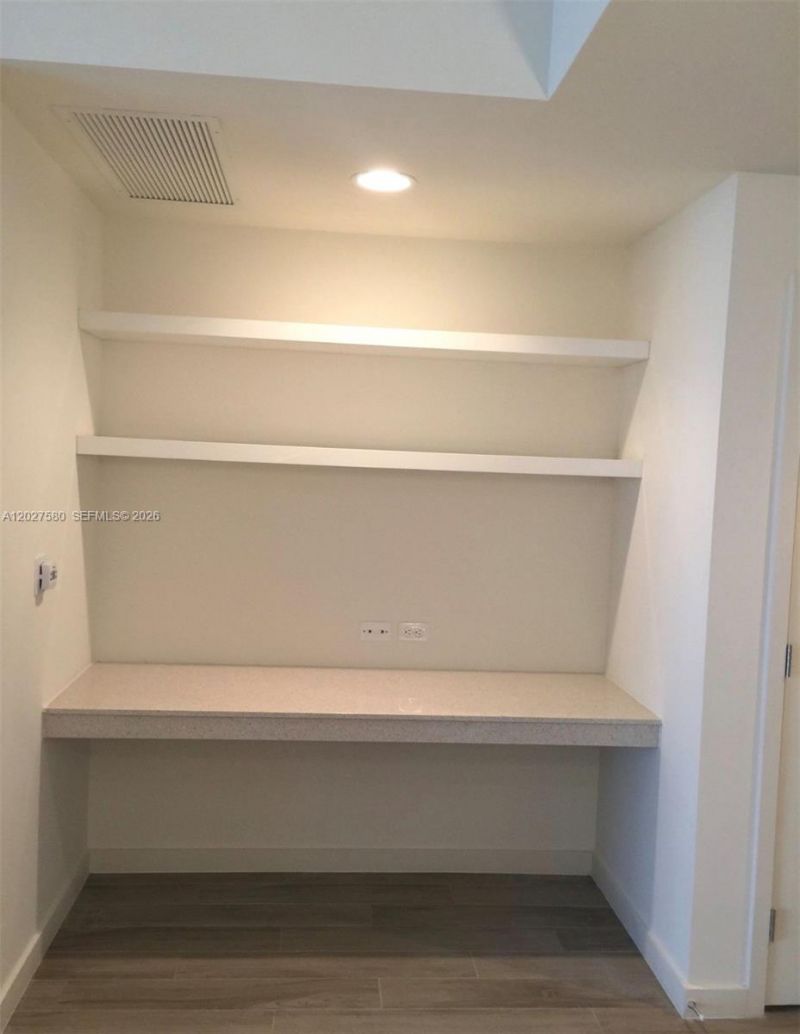 999 SW 1st Ave , Unit 2005, Miami, FL 33130 Photo