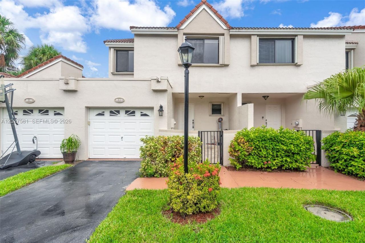 21160 Mainsail Cir , Unit H12, Aventura, FL 33180 Photo