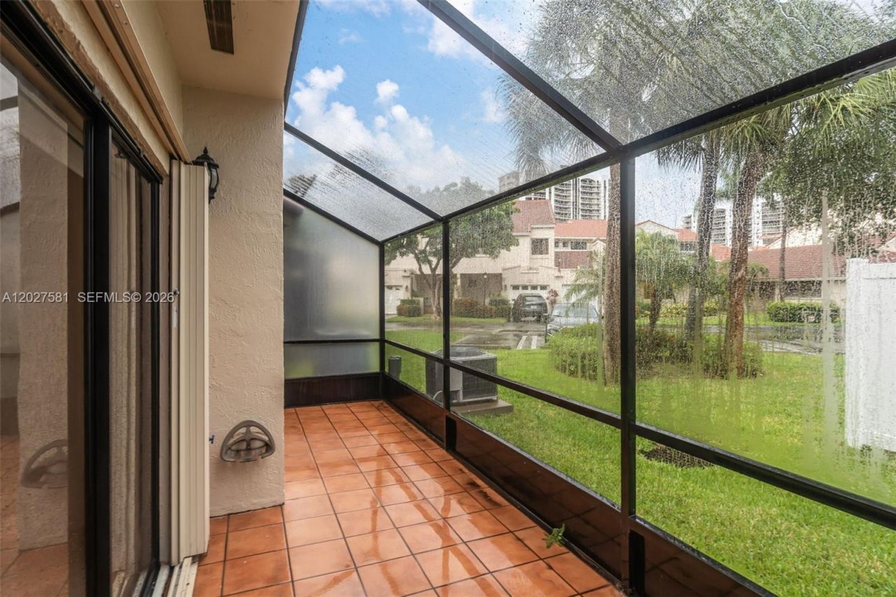 21160 Mainsail Cir , Unit H12, Aventura, FL 33180 Photo