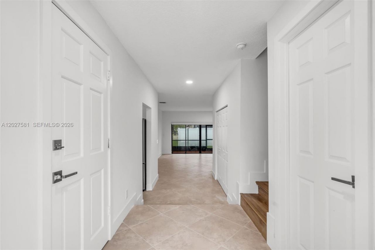 21160 Mainsail Cir , Unit H12, Aventura, FL 33180 Photo